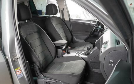 Volkswagen Tiguan II, 2018 год, 3 449 000 рублей, 8 фотография