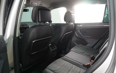 Volkswagen Tiguan II, 2018 год, 3 449 000 рублей, 11 фотография