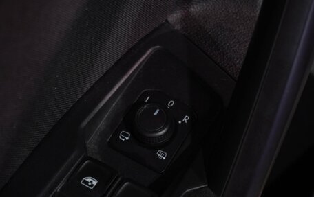 Volkswagen Tiguan II, 2018 год, 3 449 000 рублей, 13 фотография