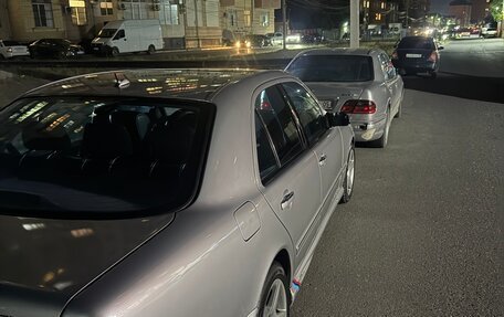 Mercedes-Benz E-Класс, 2001 год, 650 000 рублей, 5 фотография