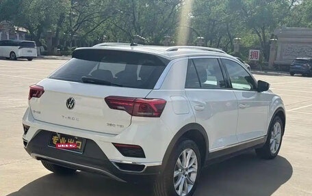 Volkswagen T-Roc I, 2022 год, 1 600 006 рублей, 4 фотография