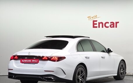 Mercedes-Benz E-Класс, 2025 год, 6 995 000 рублей, 4 фотография