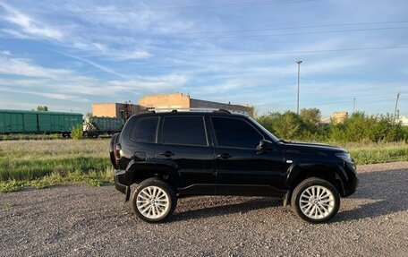 Chevrolet Niva I рестайлинг, 2004 год, 1 800 000 рублей, 6 фотография