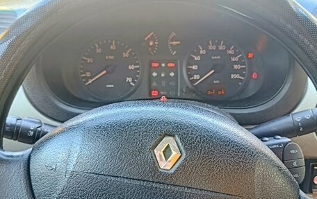 Renault Kangoo II рестайлинг, 2004 год, 320 000 рублей, 10 фотография