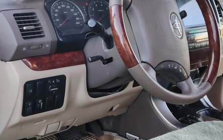 Toyota Land Cruiser Prado 120 рестайлинг, 2003 год, 1 850 000 рублей, 11 фотография