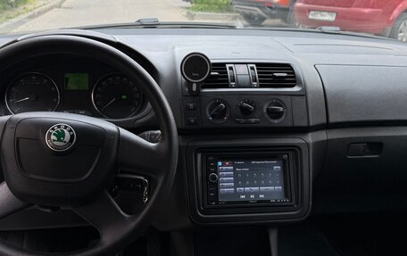 Skoda Fabia II, 2011 год, 660 000 рублей, 6 фотография