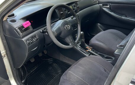 Toyota Corolla, 2005 год, 390 000 рублей, 11 фотография