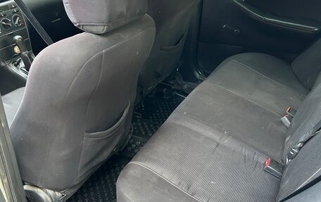 Toyota Corolla, 2005 год, 390 000 рублей, 12 фотография