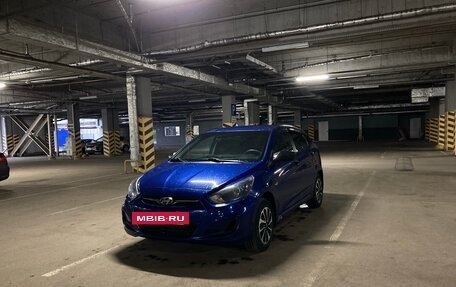 Hyundai Solaris II рестайлинг, 2013 год, 750 000 рублей, 4 фотография