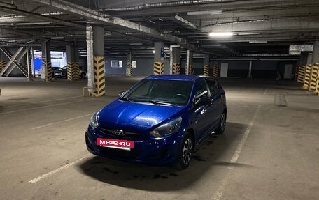 Hyundai Solaris II рестайлинг, 2013 год, 750 000 рублей, 5 фотография