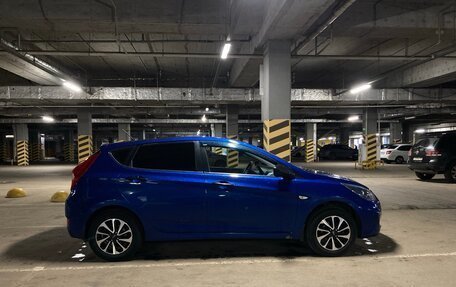 Hyundai Solaris II рестайлинг, 2013 год, 750 000 рублей, 19 фотография