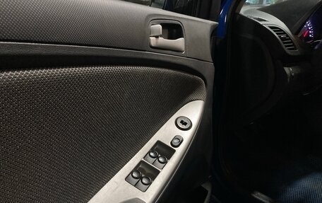 Hyundai Solaris II рестайлинг, 2013 год, 750 000 рублей, 22 фотография