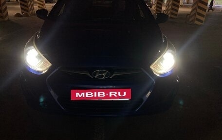 Hyundai Solaris II рестайлинг, 2013 год, 750 000 рублей, 33 фотография