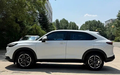 Honda Vezel, 2023 год, 1 800 006 рублей, 8 фотография