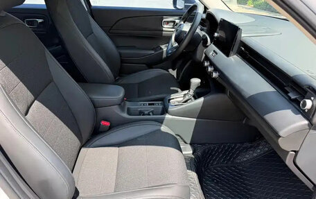 Honda Vezel, 2023 год, 1 800 006 рублей, 17 фотография