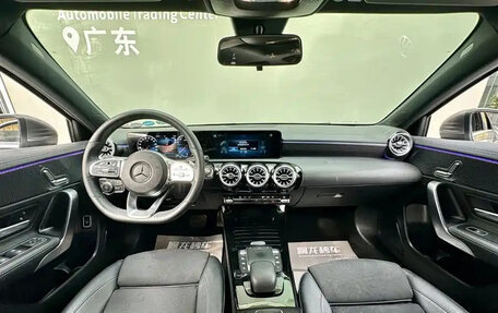 Mercedes-Benz A-Класс, 2023 год, 1 790 000 рублей, 5 фотография