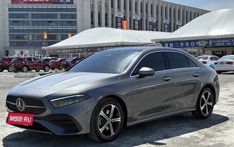 Mercedes-Benz A-Класс, 2023 год, 1 790 000 рублей, 3 фотография