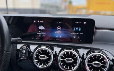 Mercedes-Benz A-Класс, 2019 год, 2 690 000 рублей, 11 фотография