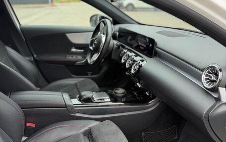 Mercedes-Benz A-Класс, 2019 год, 2 690 000 рублей, 8 фотография