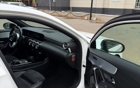 Mercedes-Benz A-Класс, 2019 год, 2 690 000 рублей, 9 фотография