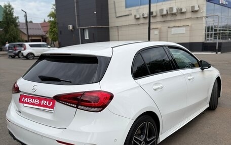 Mercedes-Benz A-Класс, 2019 год, 2 690 000 рублей, 2 фотография
