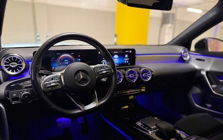 Mercedes-Benz A-Класс, 2019 год, 2 690 000 рублей, 16 фотография