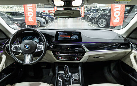 BMW 5 серия, 2019 год, 3 149 000 рублей, 13 фотография