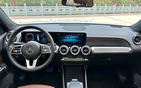 Mercedes-Benz GLB, 2023 год, 2 249 003 рублей, 8 фотография