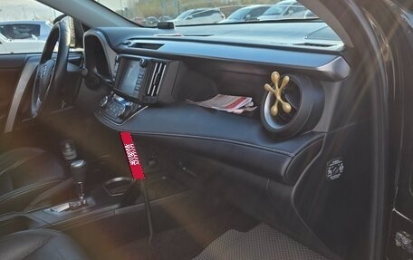 Toyota RAV4, 2018 год, 3 100 000 рублей, 11 фотография