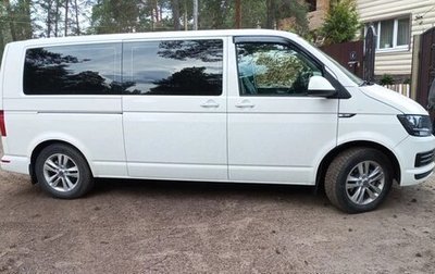 Volkswagen Caravelle T6 рестайлинг, 2018 год, 2 520 000 рублей, 1 фотография