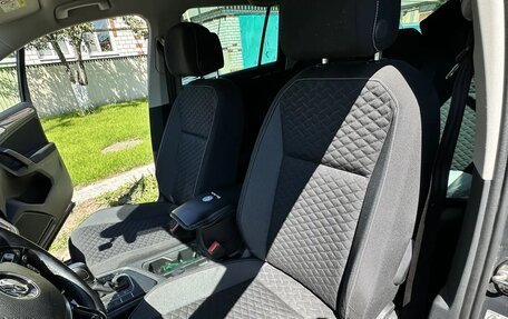 Volkswagen Tiguan II, 2019 год, 2 200 000 рублей, 13 фотография