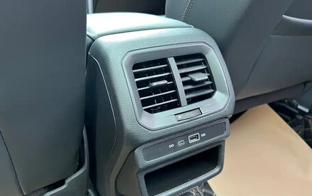 Volkswagen Tharu, 2023 год, 1 560 000 рублей, 19 фотография