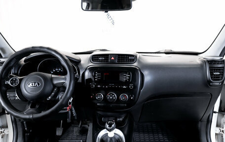 KIA Soul II рестайлинг, 2014 год, 999 000 рублей, 15 фотография