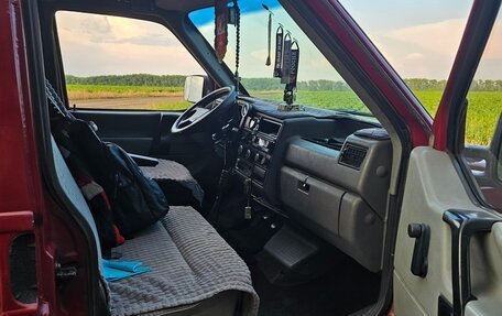 Volkswagen Transporter T4, 1993 год, 350 000 рублей, 3 фотография