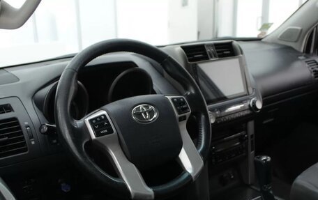 Toyota Land Cruiser Prado 150 рестайлинг 2, 2012 год, 2 850 000 рублей, 16 фотография