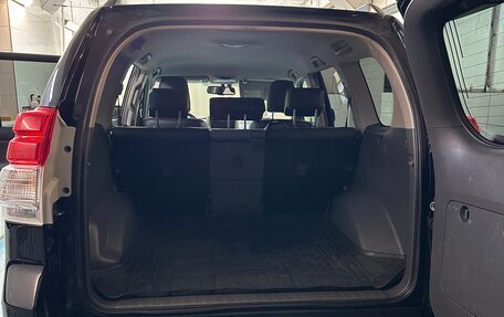 Toyota Land Cruiser Prado 150 рестайлинг 2, 2012 год, 2 850 000 рублей, 26 фотография
