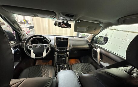 Toyota Land Cruiser Prado 150 рестайлинг 2, 2012 год, 2 850 000 рублей, 24 фотография