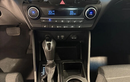 Hyundai Tucson III, 2019 год, 2 300 000 рублей, 13 фотография