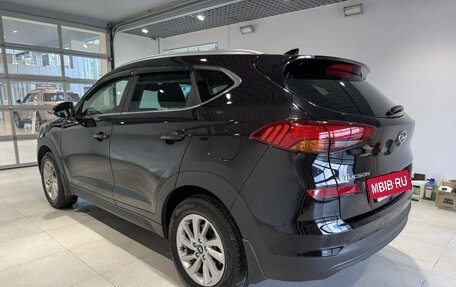 Hyundai Tucson III, 2019 год, 2 300 000 рублей, 3 фотография