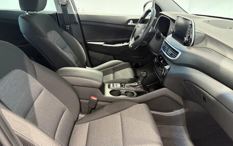 Hyundai Tucson III, 2019 год, 2 300 000 рублей, 6 фотография