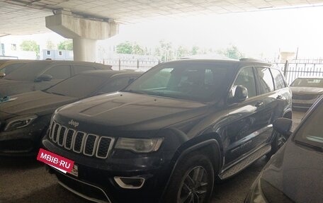Jeep Grand Cherokee, 2017 год, 2 670 000 рублей, 2 фотография