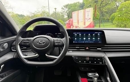 Hyundai Elantra, 2022 год, 1 220 004 рублей, 10 фотография