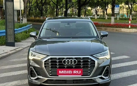 Audi Q3, 2021 год, 1 900 000 рублей, 2 фотография