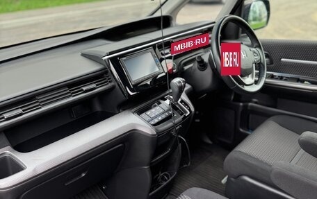 Honda Stepwgn IV, 2016 год, 1 860 000 рублей, 17 фотография