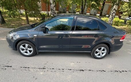 Volkswagen Polo VI (EU Market), 2011 год, 700 000 рублей, 3 фотография