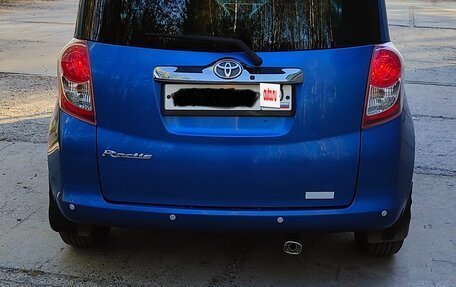 Toyota Ractis I, 2010 год, 800 000 рублей, 6 фотография