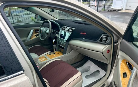 Toyota Camry, 2006 год, 899 999 рублей, 13 фотография
