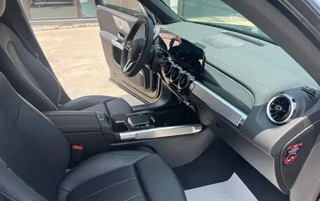 Mercedes-Benz GLB, 2022 год, 2 250 002 рублей, 8 фотография