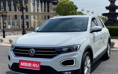 Volkswagen T-Roc I, 2022 год, 1 599 230 рублей, 1 фотография