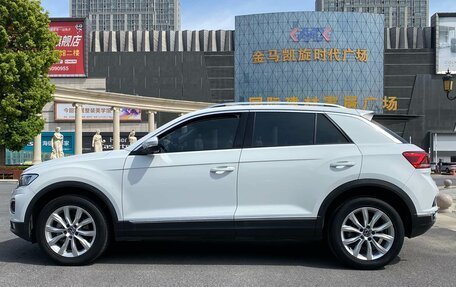Volkswagen T-Roc I, 2022 год, 1 599 230 рублей, 10 фотография